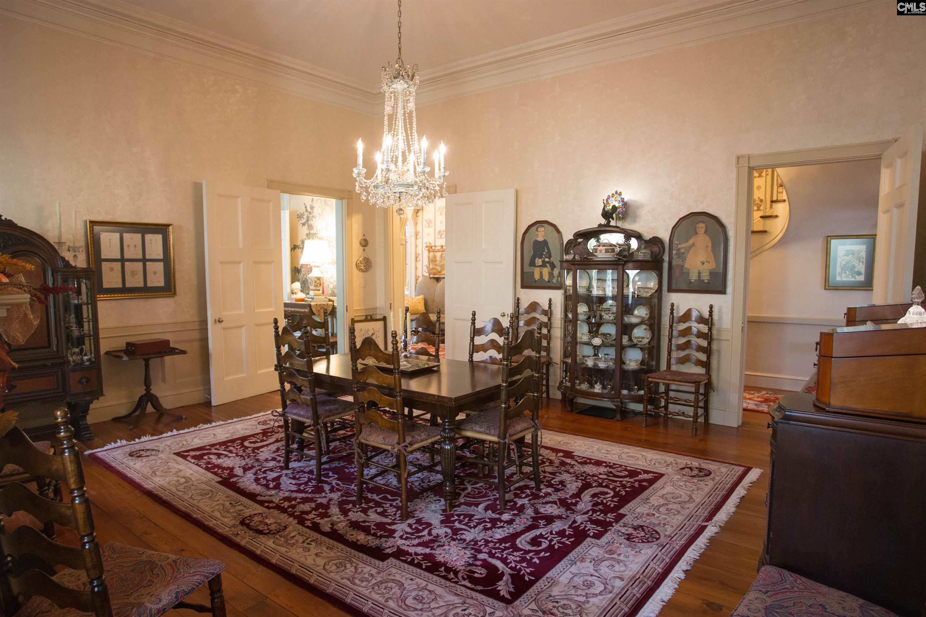 Dining room featuring federalist chandelier